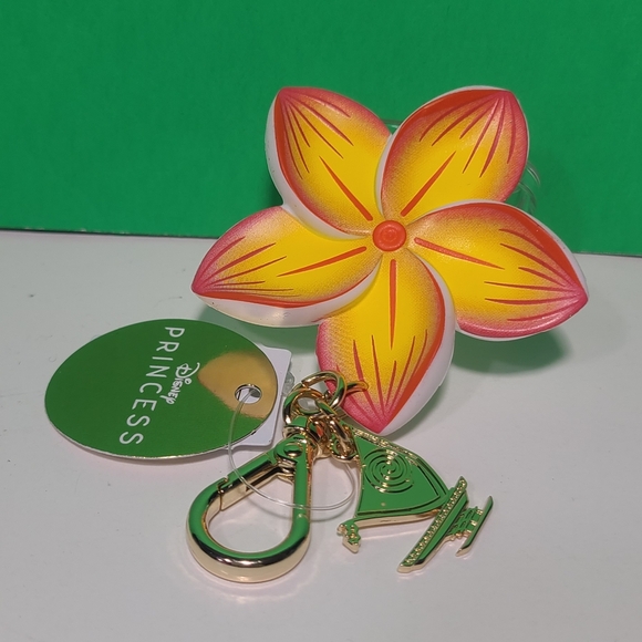 Disney Princess Moana Flower Pocketbac Hand Sanitizer Case Bath Body Works orang - Picture 1 of 5